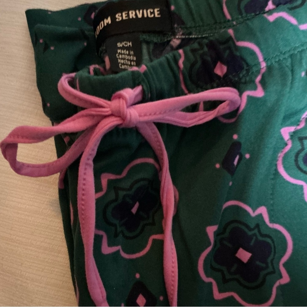 RoomService Green Cozy Pajama Set – Long Sleeve Button Top & Pants – Sm - NWOT - Picture 5 of 7